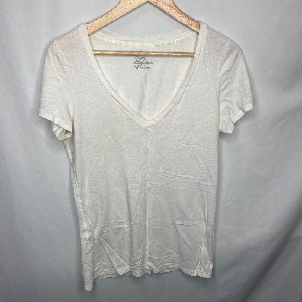 Womens Casual white V neck